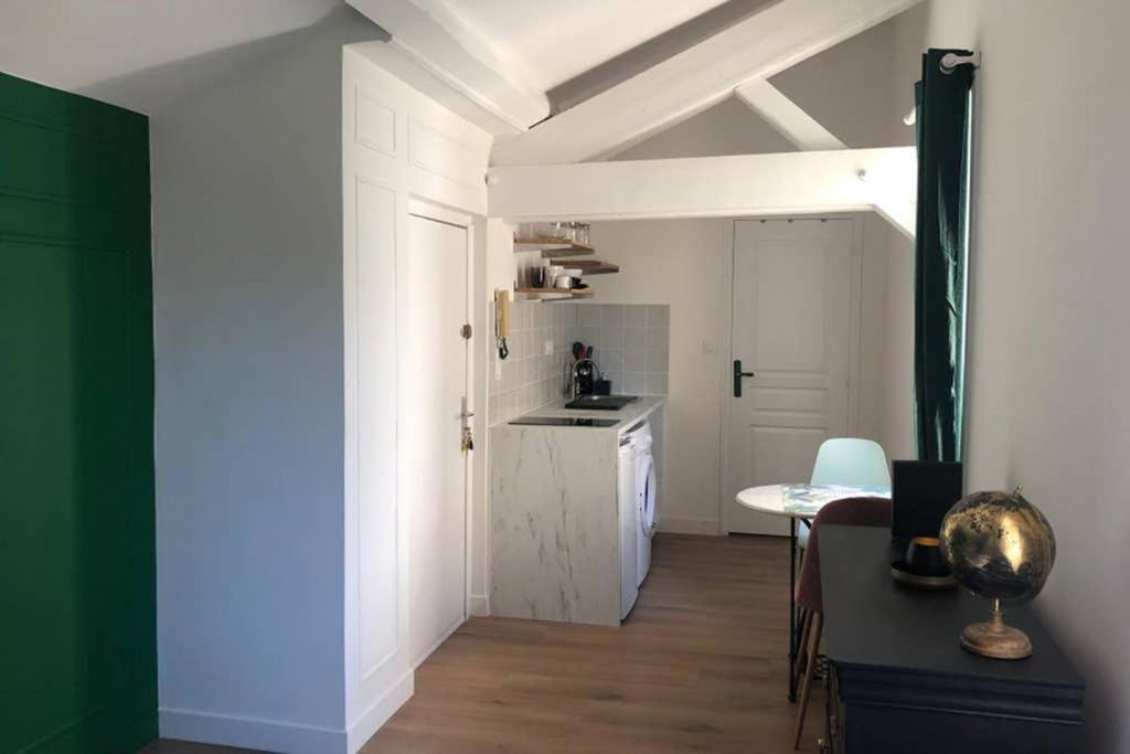 Studio Sous Les Toits Лион Экстерьер фото